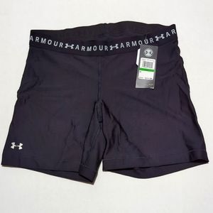 Under Armour Women's Shorts  black size LG